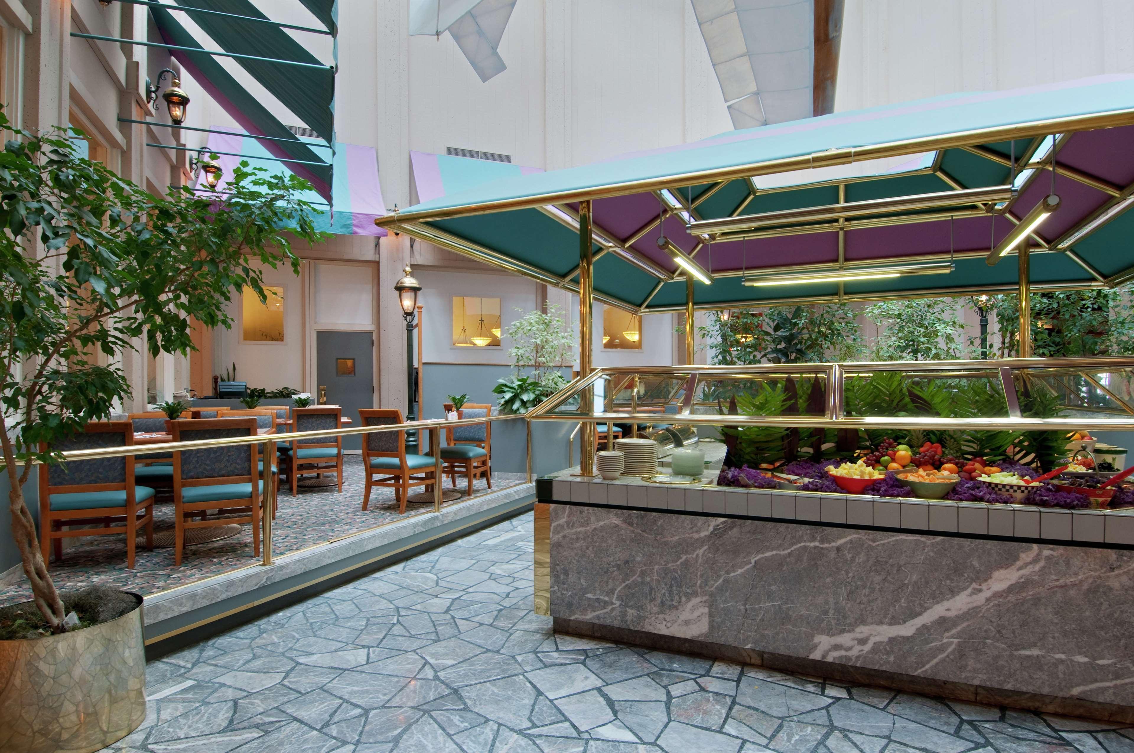 奥克兰希尔顿机场酒店 餐厅 照片